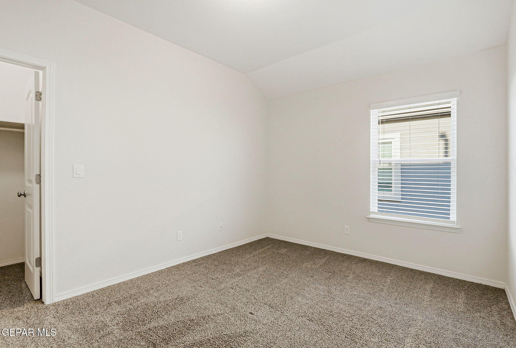 13745 Lago Vista Avenue - Photo 14