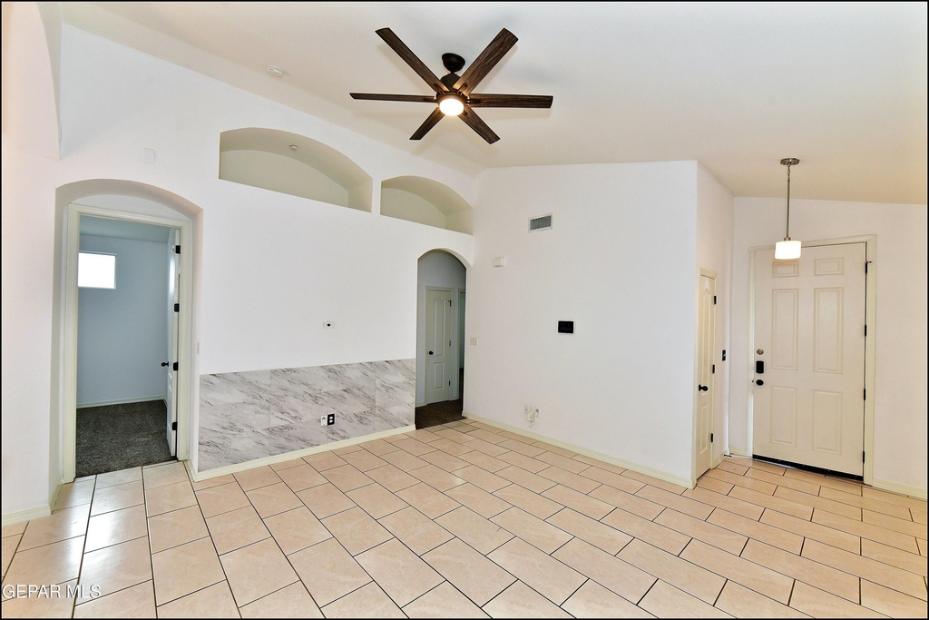 13136 Wellington - Photo 8