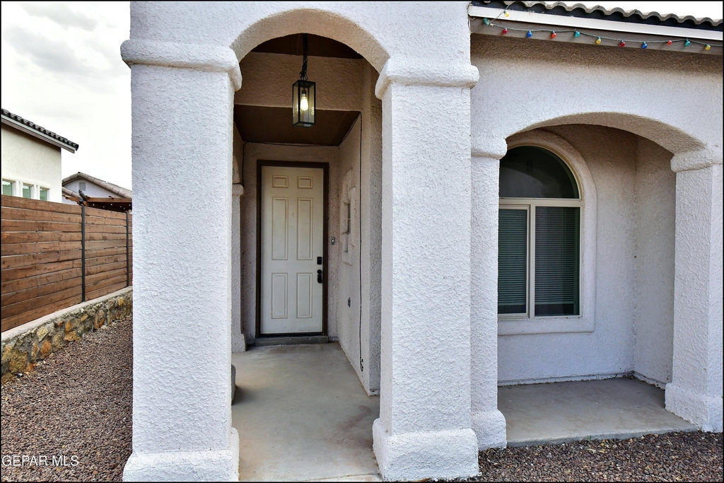 13136 Wellington - Photo 4