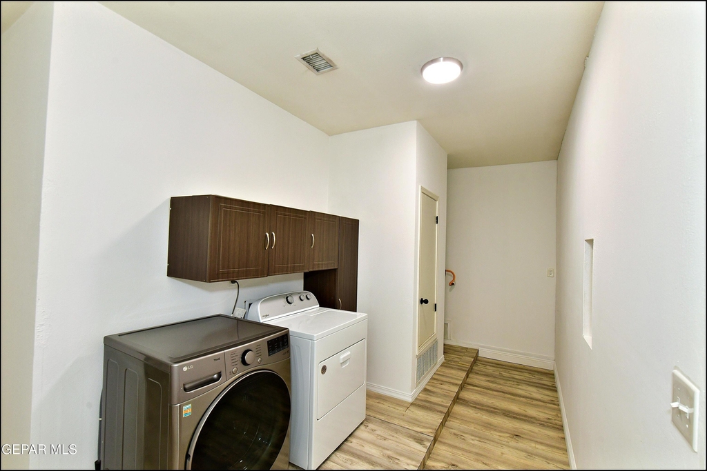 13136 Wellington - Photo 33