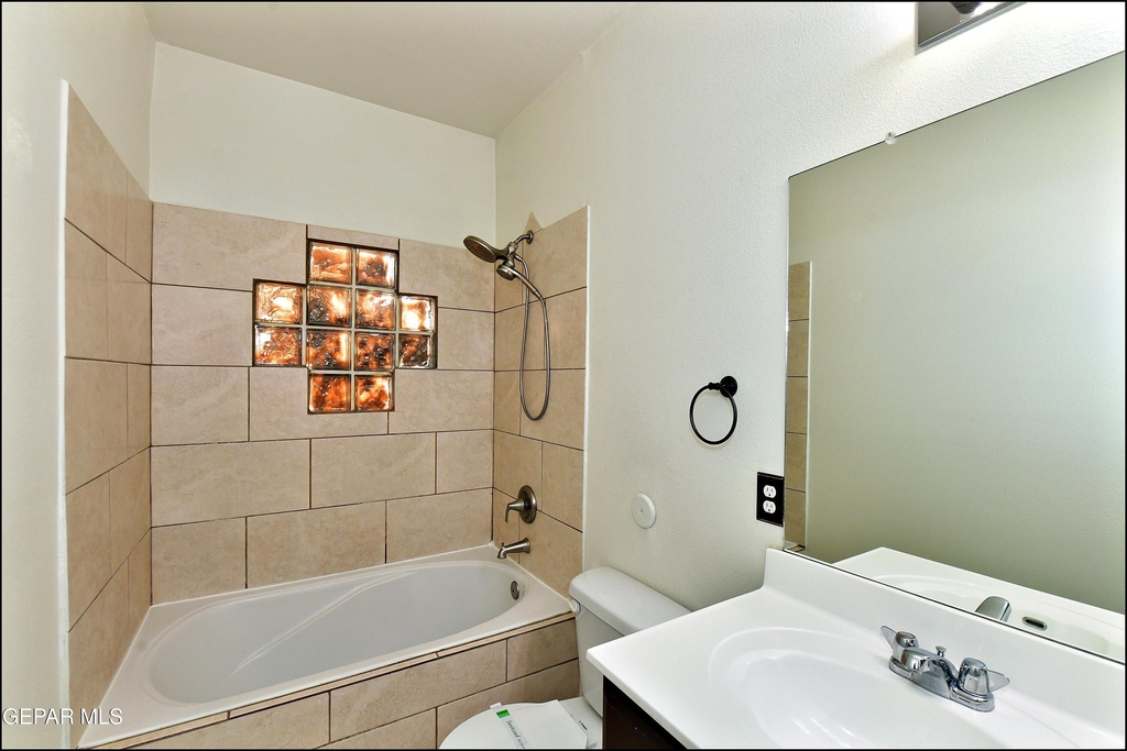 13136 Wellington - Photo 24
