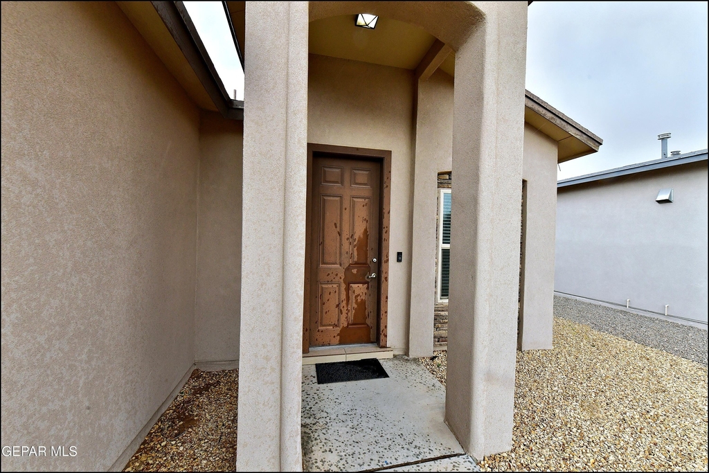 1908 William Caples Street - Photo 4
