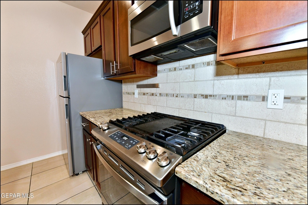 1908 William Caples Street - Photo 13