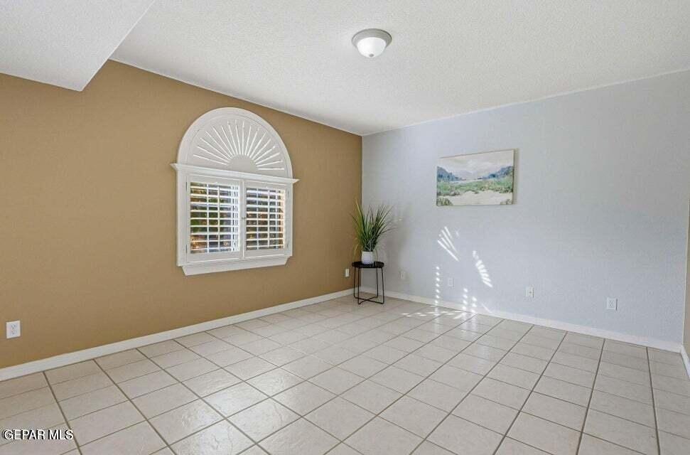 650 Vera Court - Photo 5