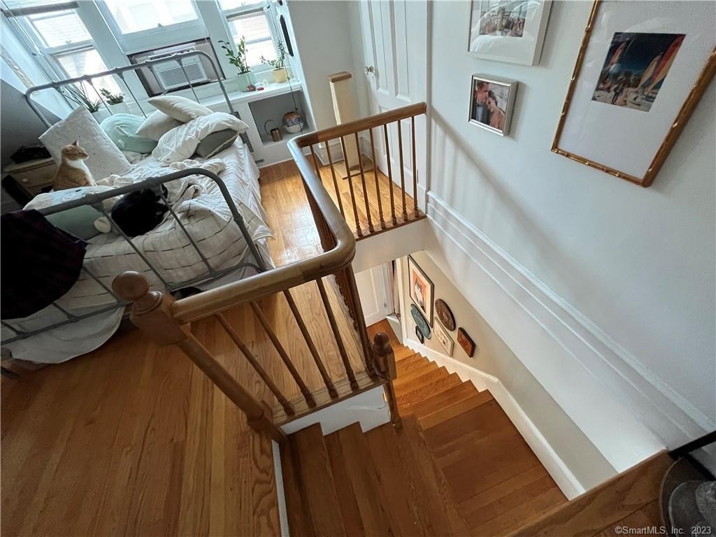 738 Whitney Avenue - Photo 9