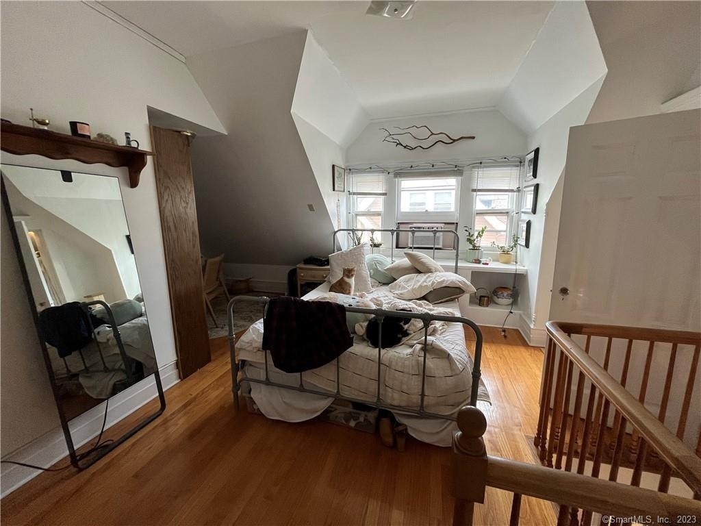 738 Whitney Avenue - Photo 10
