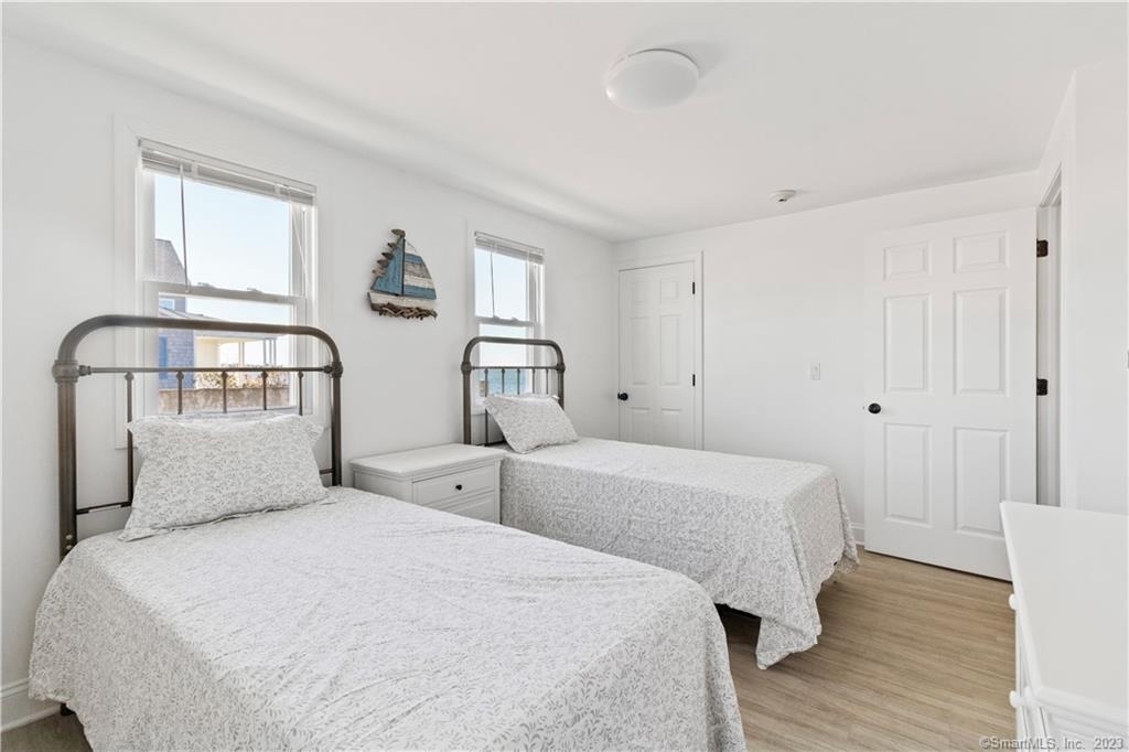 8 Belaire Manor - Photo 30