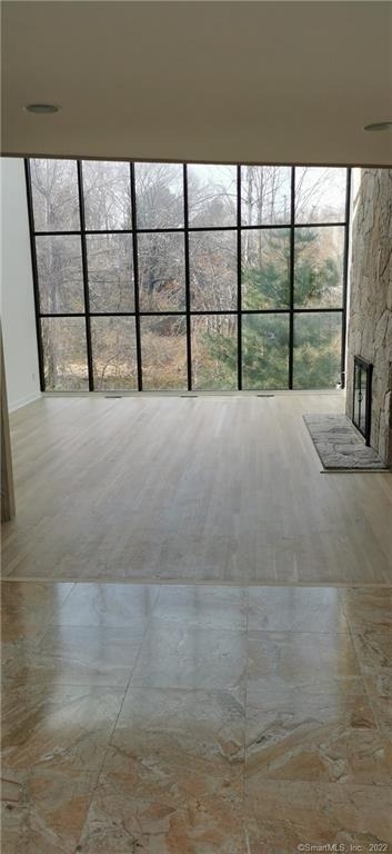 103 Silver Creek Lane - Photo 2