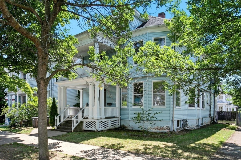 212 Maple Street - Photo 0