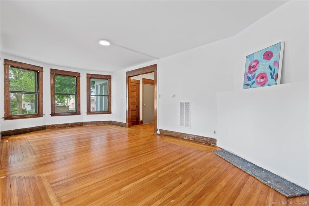212 Maple Street - Photo 3