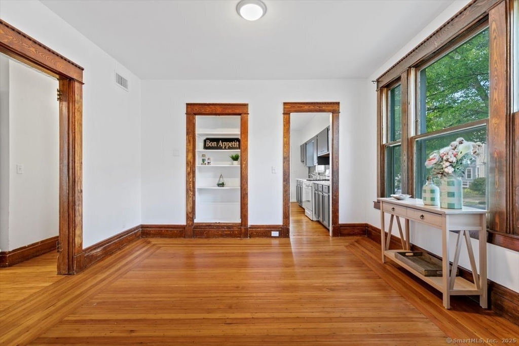 212 Maple Street - Photo 5