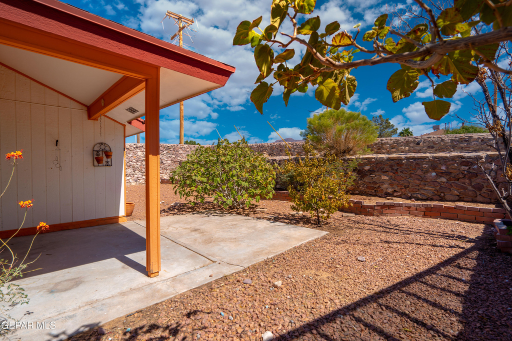 7324 Canyon Run Drive - Photo 10