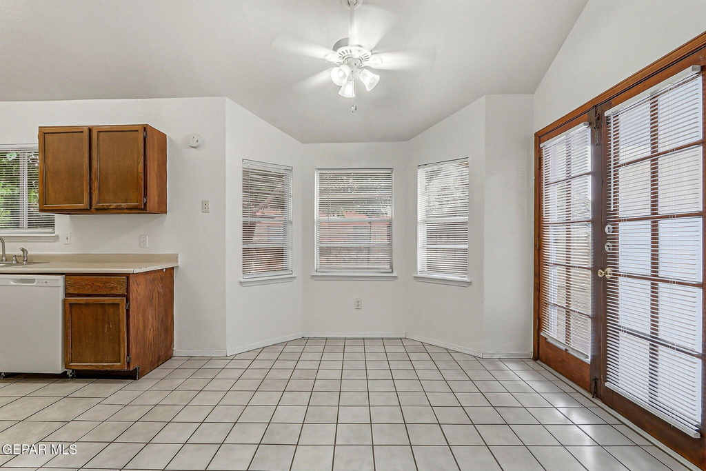 10902 Yogi Berra Circle - Photo 11