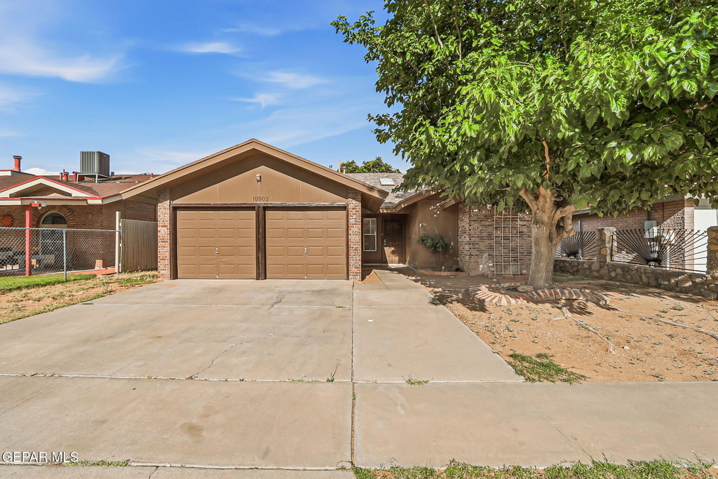 10902 Yogi Berra Circle - Photo 2