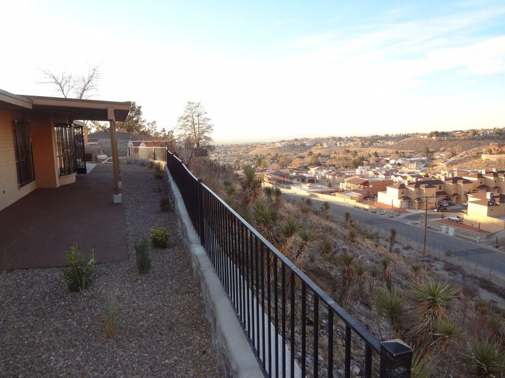 320 Barbaree Drive - Photo 14