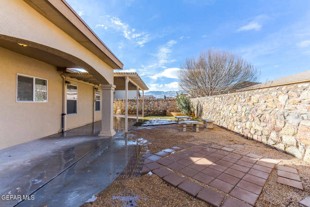 5819 Redstone Rim Drive - Photo 22