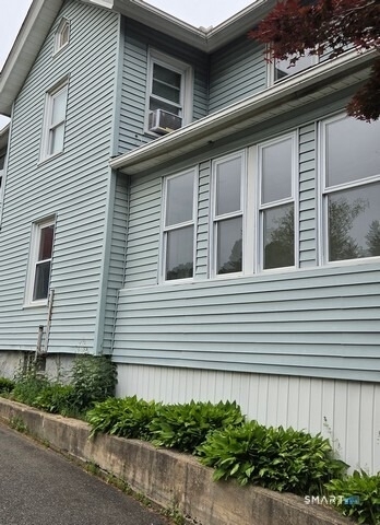 304 Hillside Avenue - Photo 1
