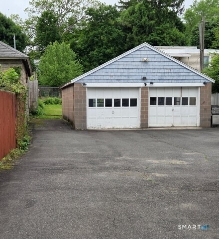 304 Hillside Avenue - Photo 2