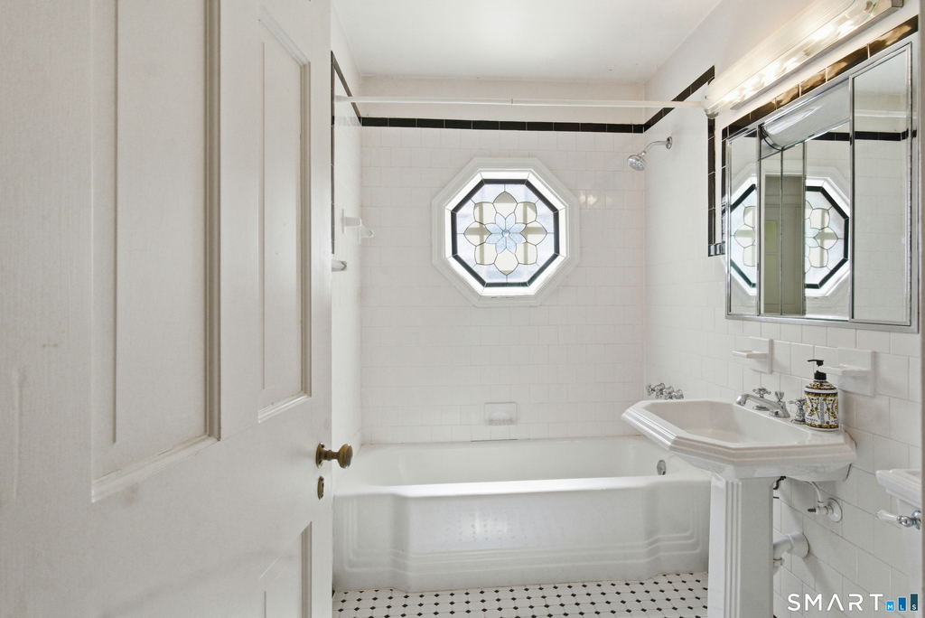 24 Highbrook Road - Photo 16