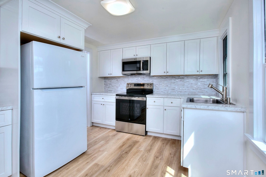 94 Honey Hill Road - Photo 6