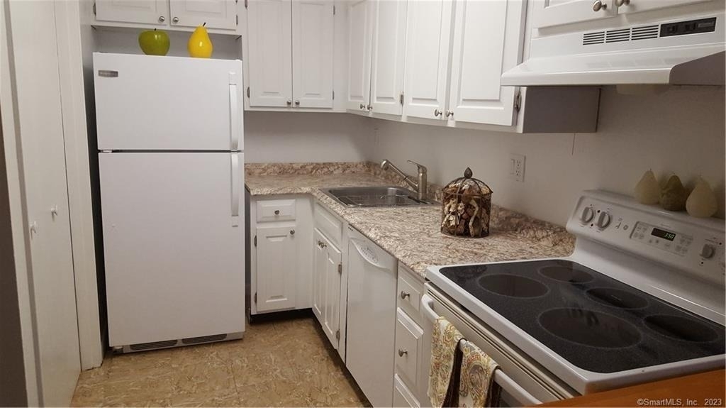 500 Newfield Avenue - Photo 7