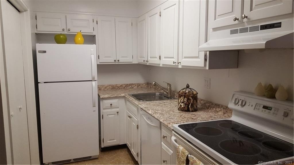 500 Newfield Avenue - Photo 6