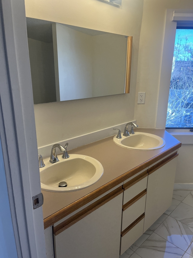 896 Quinnipiac Avenue - Photo 21