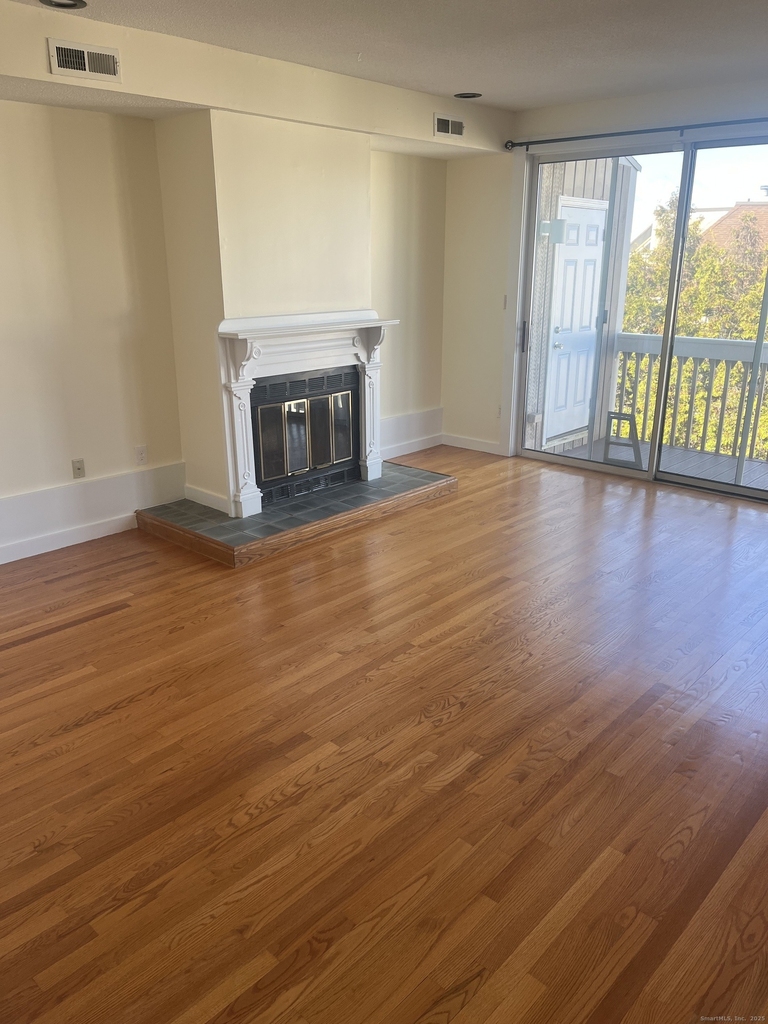 896 Quinnipiac Avenue - Photo 3