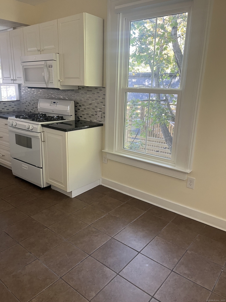 896 Quinnipiac Avenue - Photo 7