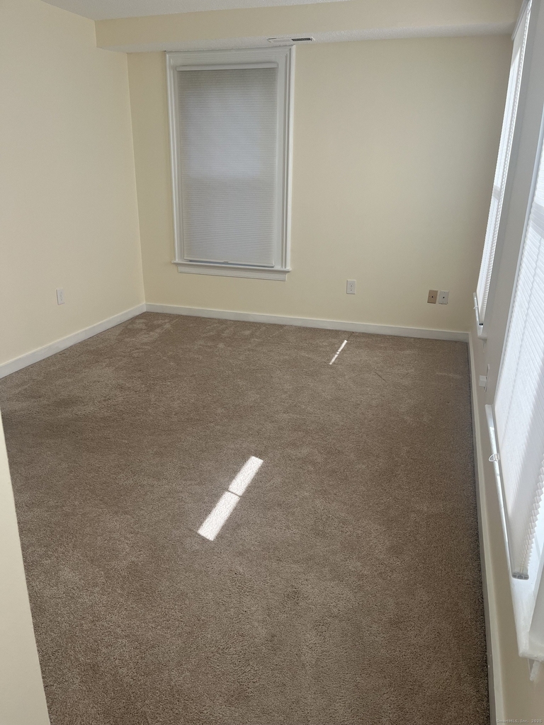 896 Quinnipiac Avenue - Photo 11