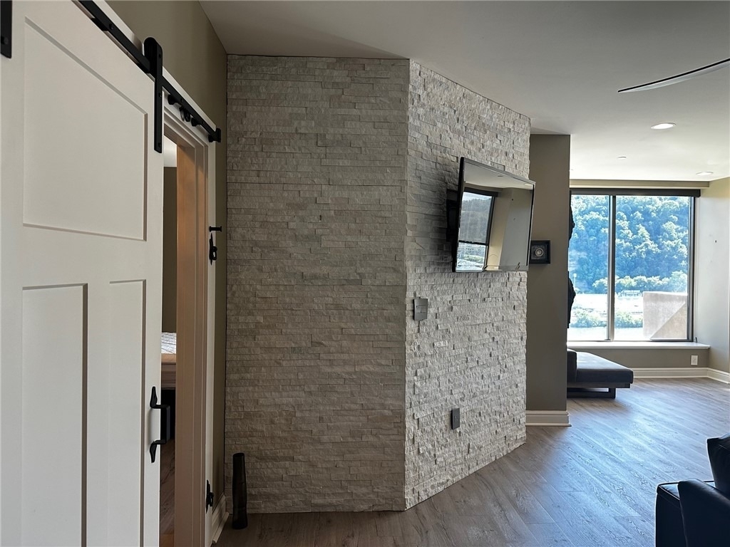 151 Fort Pitt Blvd - Photo 9