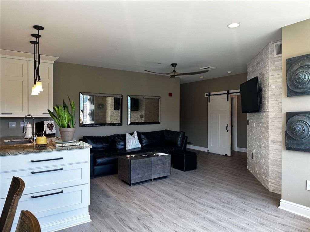 151 Fort Pitt Blvd - Photo 8