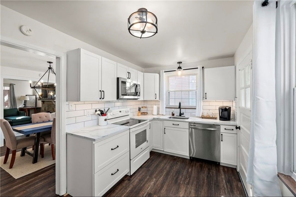 327 Chestnut St - Photo 4