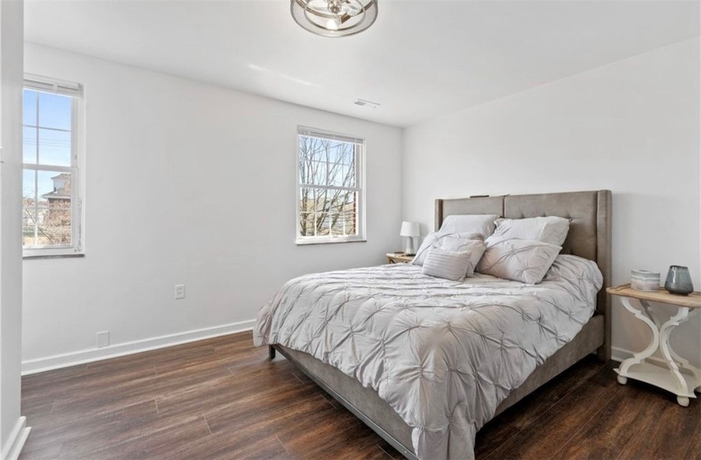 327 Chestnut St - Photo 6