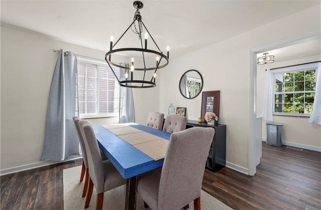 327 Chestnut St - Photo 3