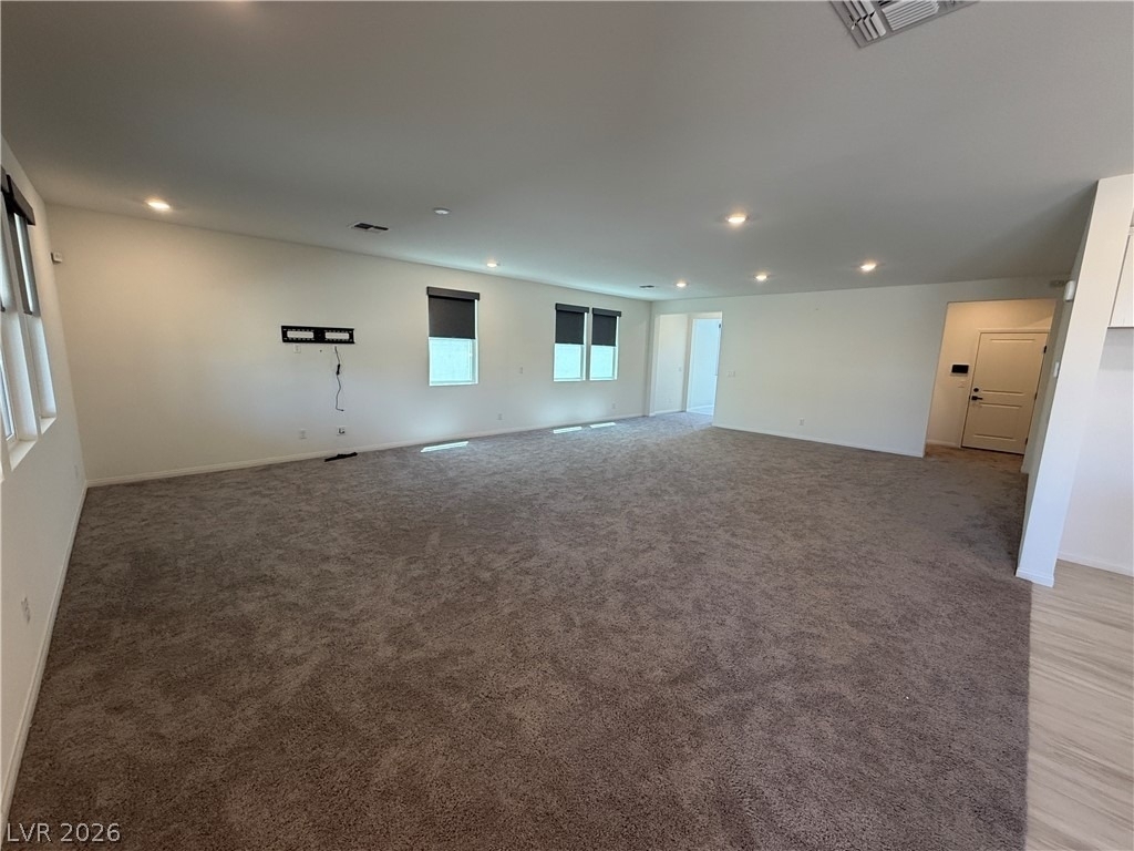 8030 Minavalle Avenue - Photo 5