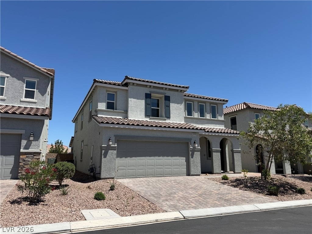 8030 Minavalle Avenue - Photo 0