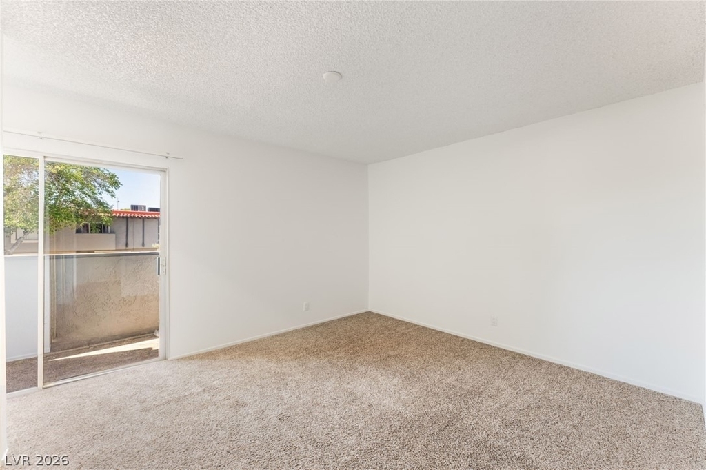1406 N Jones Boulevard - Photo 15