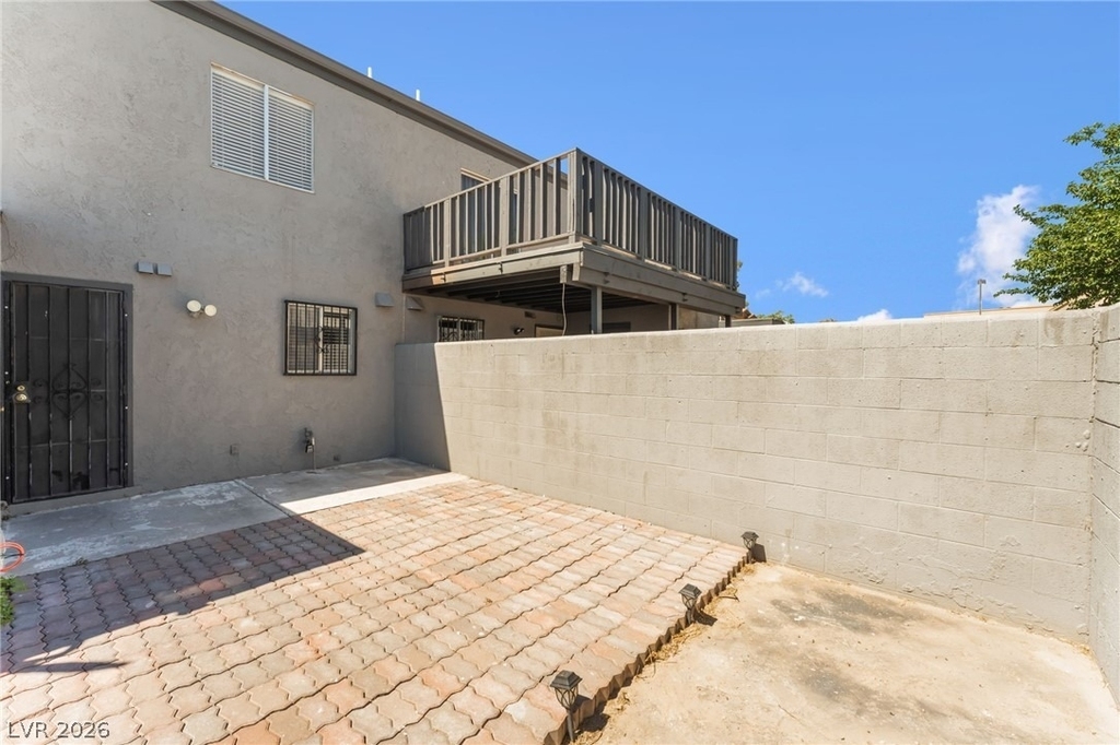 1406 N Jones Boulevard - Photo 30