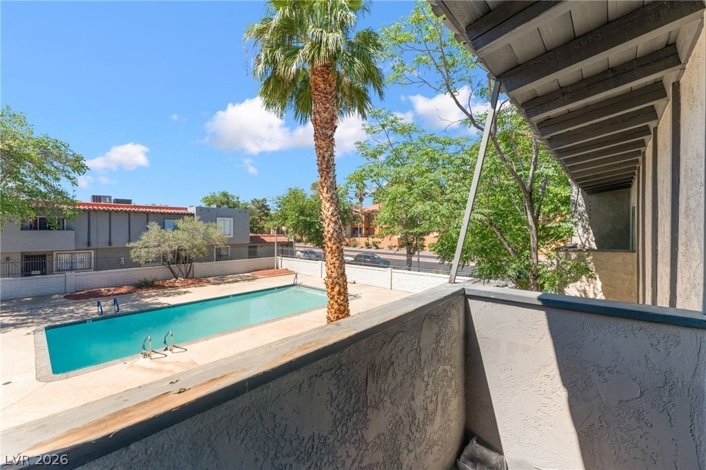 1406 N Jones Boulevard - Photo 19