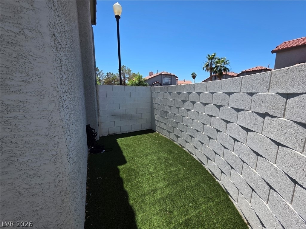 2275 Ramsgate Drive - Photo 4