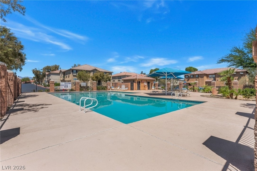 310 Clarence House Avenue - Photo 6