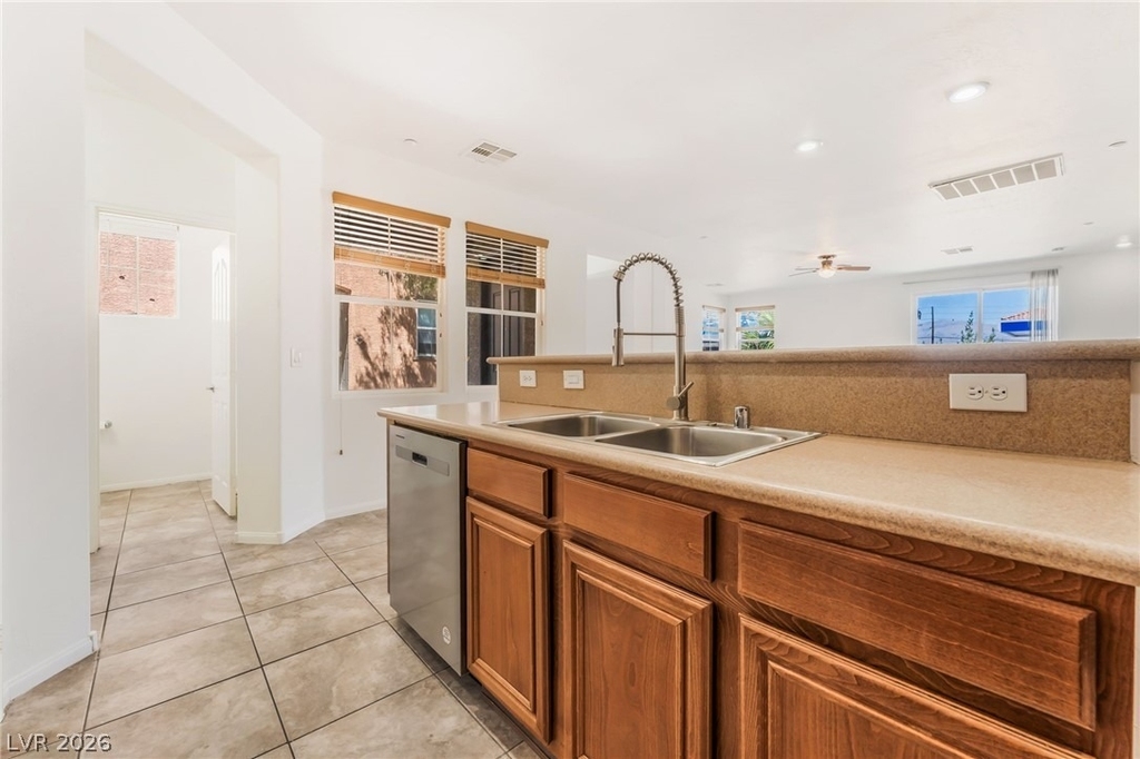 310 Clarence House Avenue - Photo 12