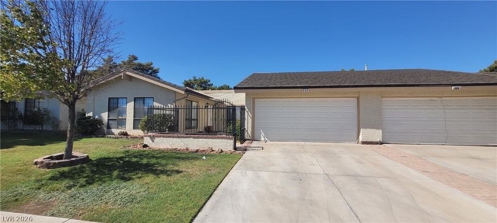 600 Woodmount Drive - Photo 1