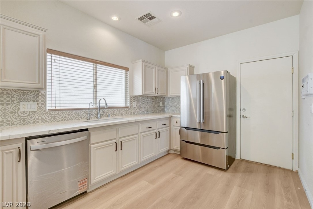 10808 Wallflower Avenue - Photo 23