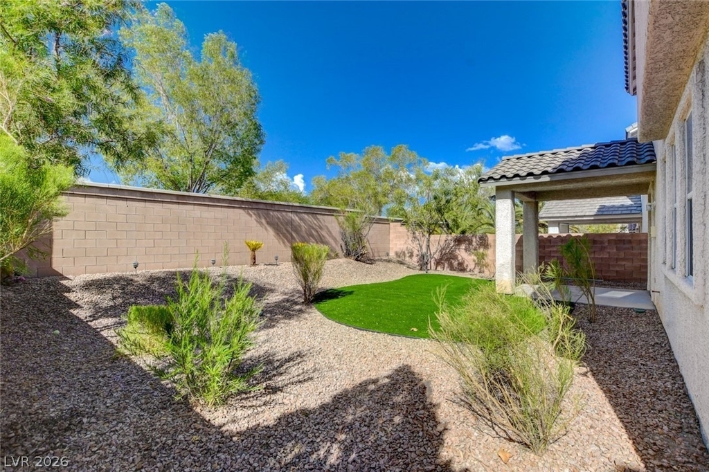 10808 Wallflower Avenue - Photo 52