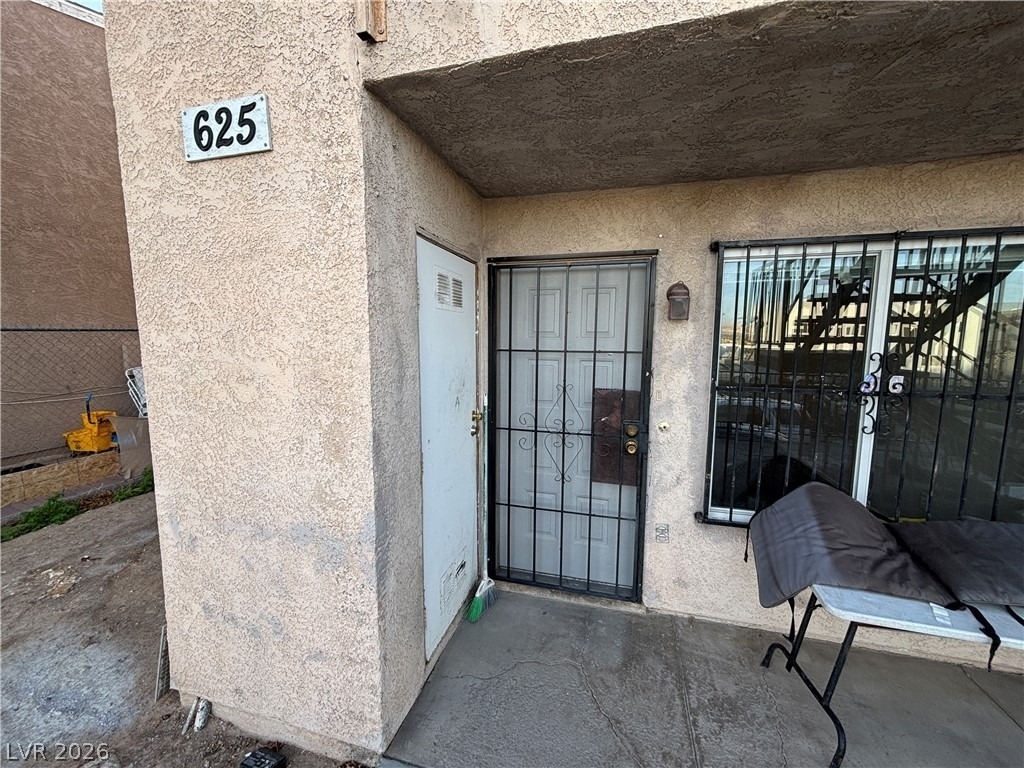 625 N 12th Street - Photo 1