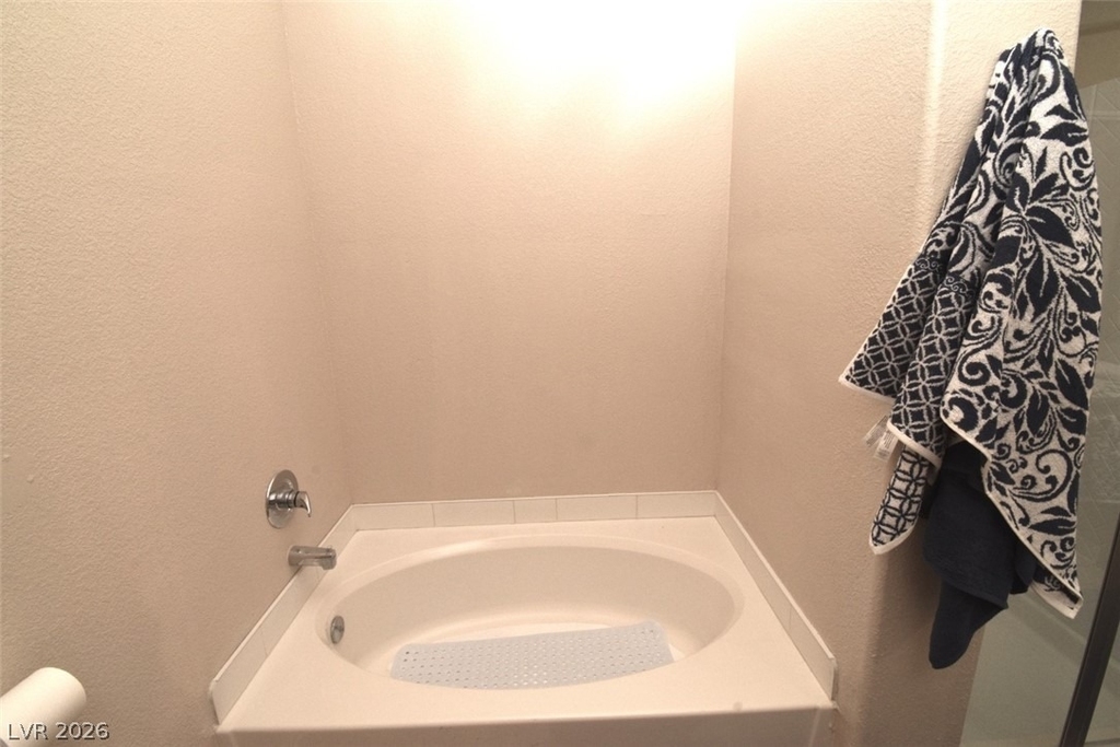 6889 Beverly Glen Avenue - Photo 13