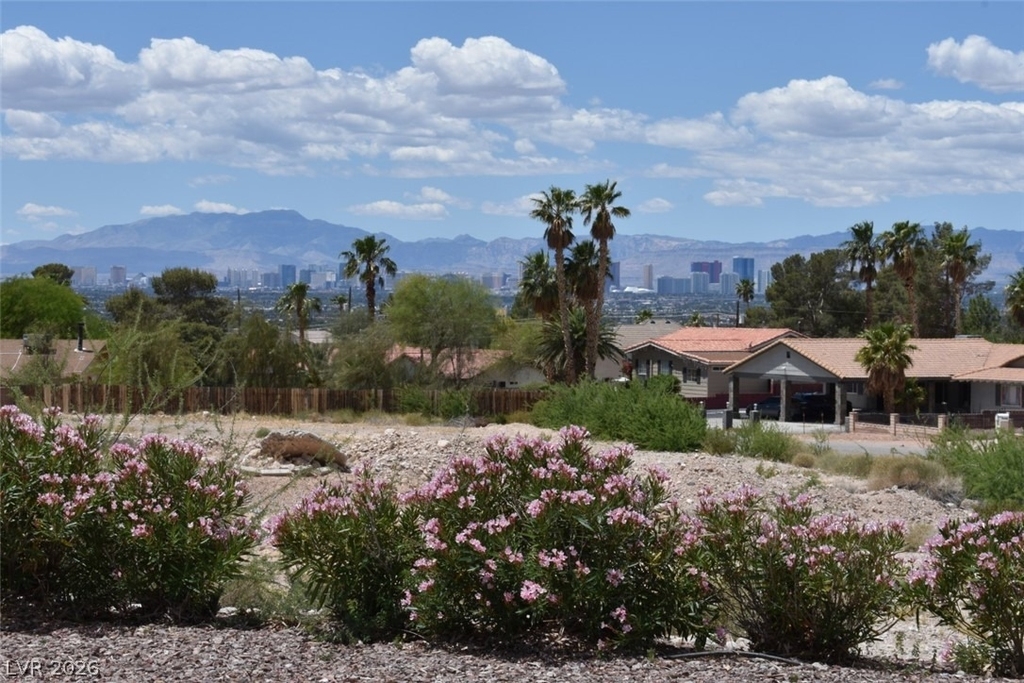 6889 Beverly Glen Avenue - Photo 0