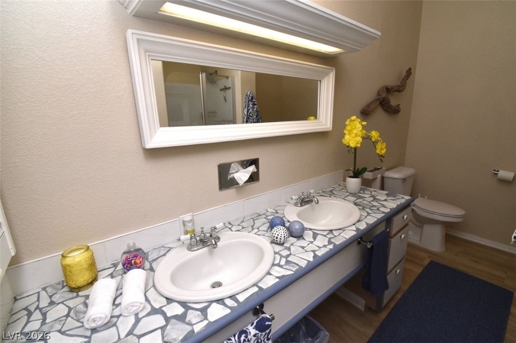 6889 Beverly Glen Avenue - Photo 11